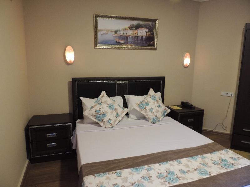 Adana Saray Hotel Εξωτερικό φωτογραφία
