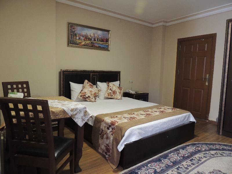 Adana Saray Hotel Εξωτερικό φωτογραφία