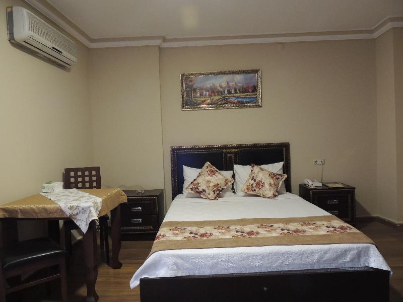 Adana Saray Hotel Εξωτερικό φωτογραφία